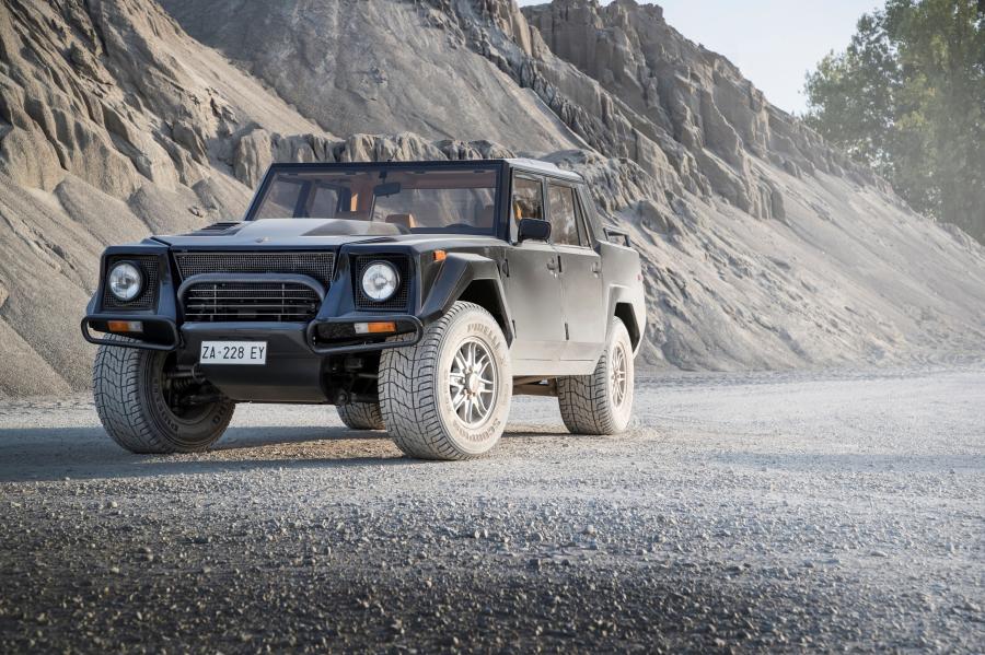  Lamborghini LM002 1990 года  (NA) (фото 18 из 55)
